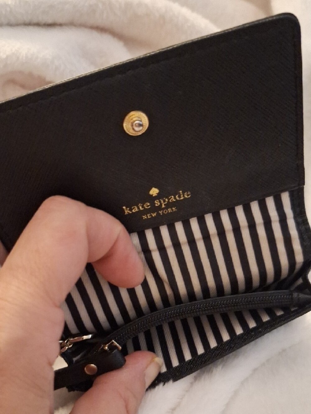 kate spade Black Saffiano Leather Card Case with Gold Logo and Keyring - Picture 3 of 6